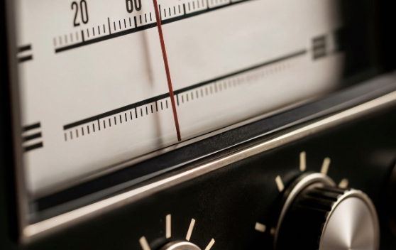 День радио  – профессиональный праздник работников всех отраслей  связи. День связиста и  специалиста радиотехнической службы ВМФ России