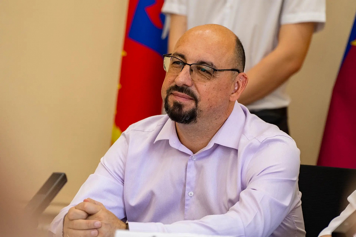 Высокий результат — только начало: первокурсники СочиГУ рассказали о своих планах и первых идеях на встрече с ректором