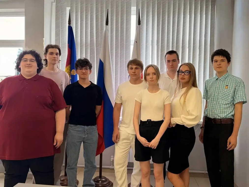 Студенты СочиГУ вошли в число финалистов международной интеллектуальной игры «1418»